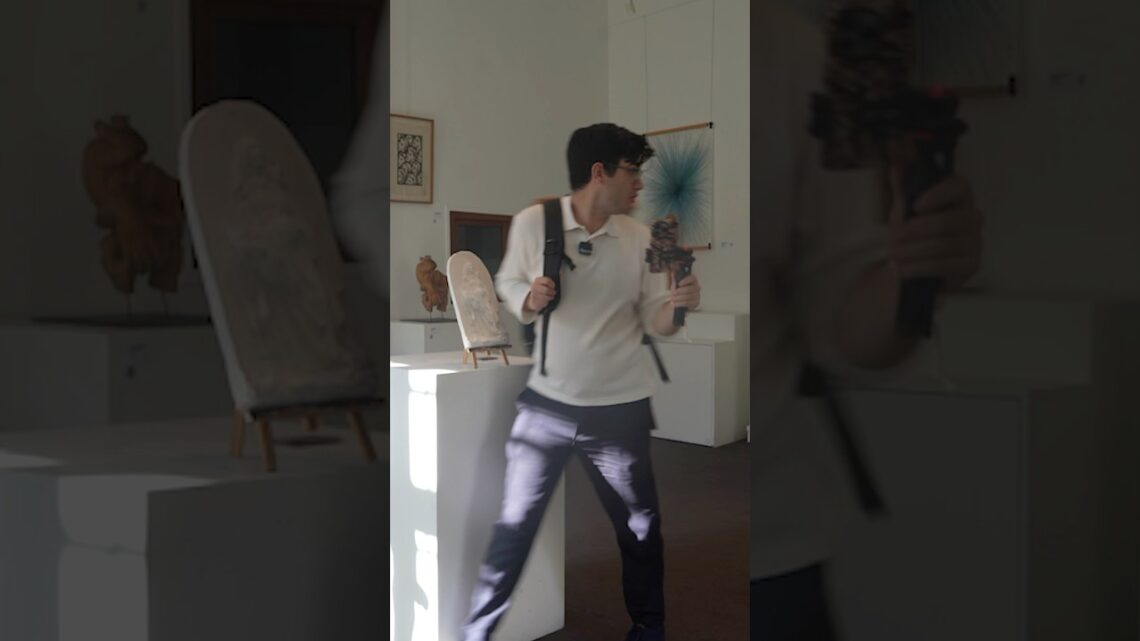 J'ai cassé une œuvre exposée...